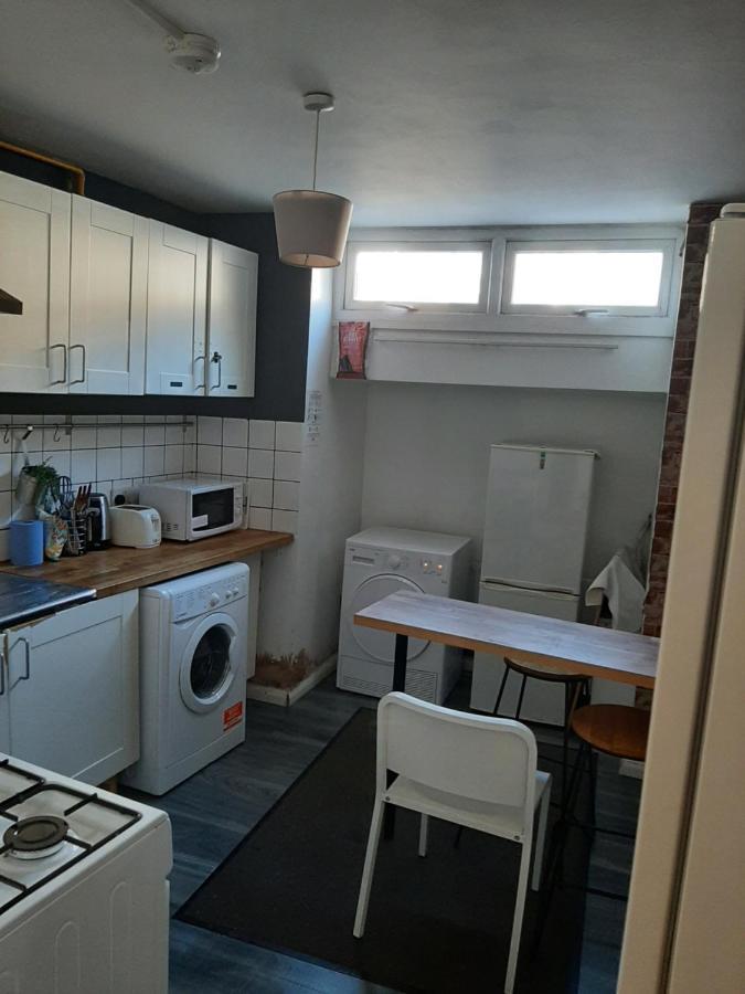 Single Room With Underbed 8 Λονδίνο Εξωτερικό φωτογραφία